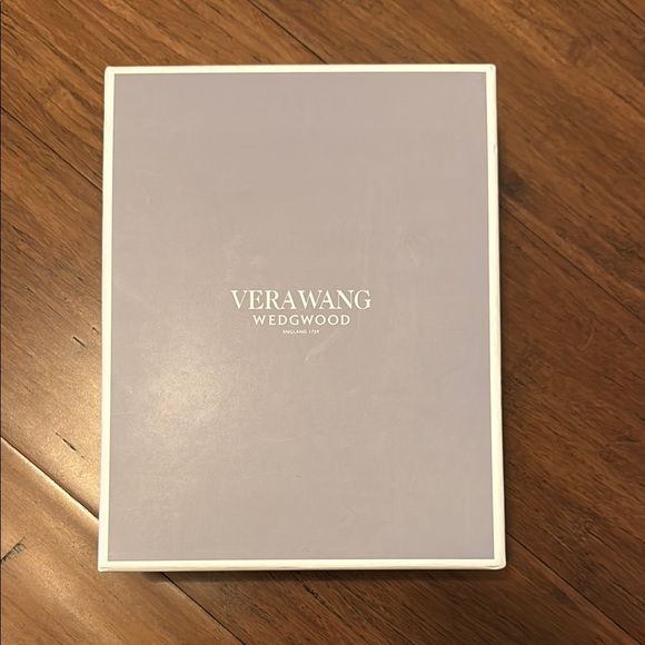 Vera Wang Wedgwood Picture Frame - Picture 5 of 5